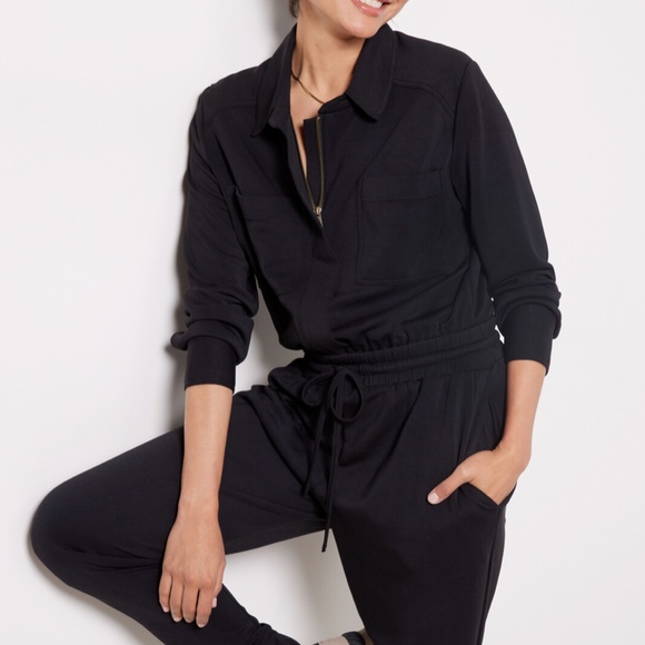 Evereve Myra Jumpsuit - Picture 3 of 8